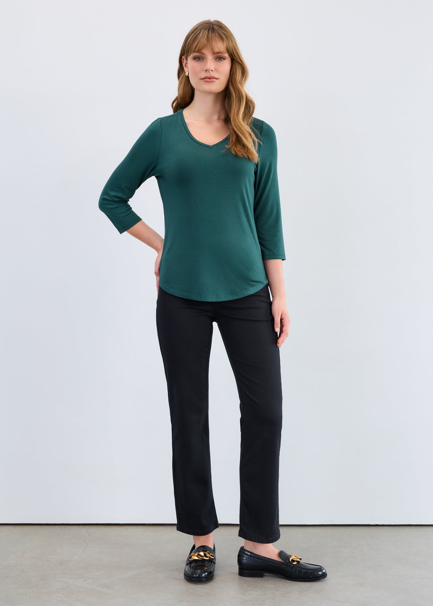 Black Pull-on Straight Ankle Pant