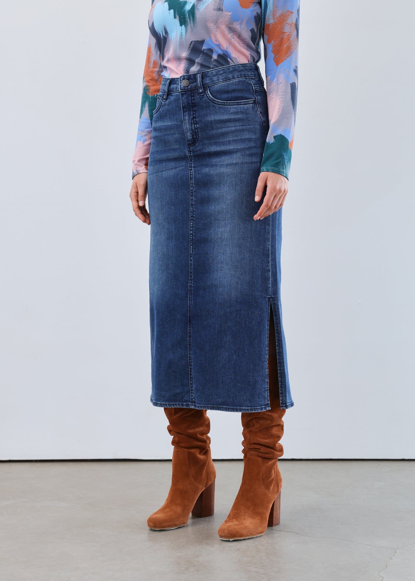 Column Skirt - Dark Wash
