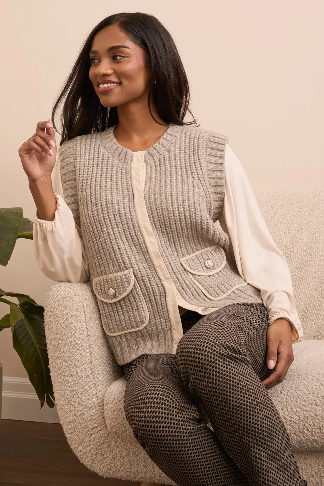 Cozy Sleeveless Knit Vest With Hidden Buttons