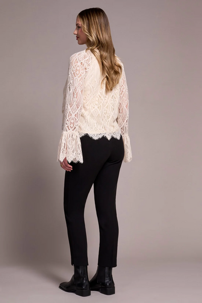 Lace Crew Neck Blouse With Lined Body