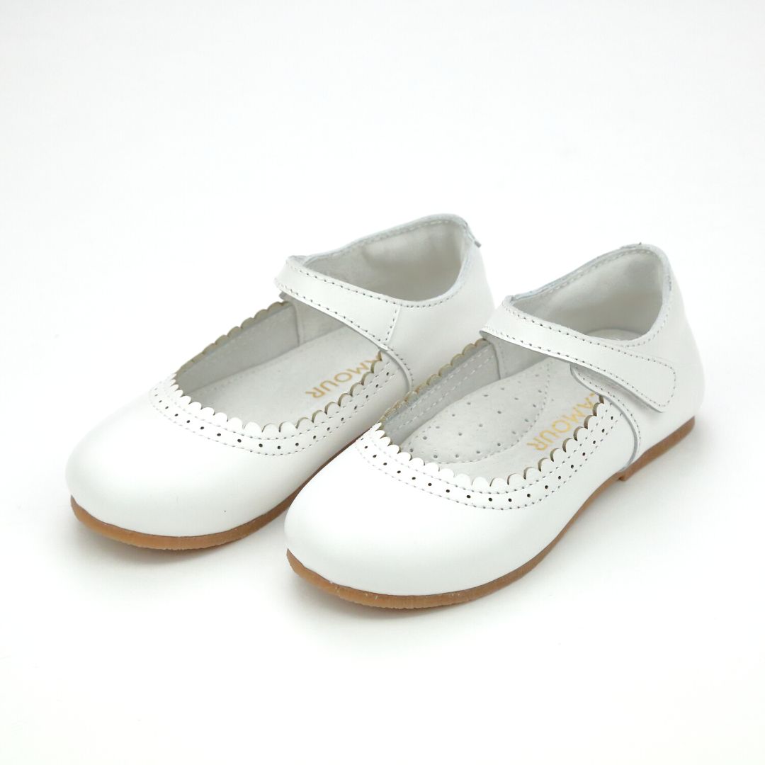 Lucille Scalloped Flat - White